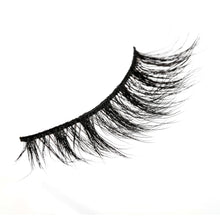 Load image into Gallery viewer, Beauty Gold - Faux Mink Lashes - Seductive - Beauty Gold - LASHES